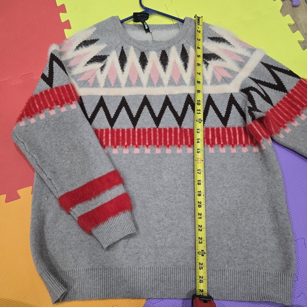 Renee C. Women's Plus Size 1X Gray‎ Pink Red Fuzzy Trim Tribal Fair Isle Sweater